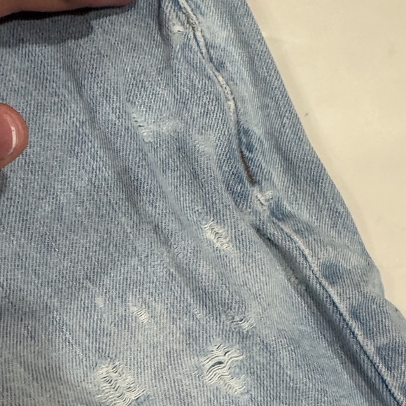 Old Navy Men's Light Blue Straight Jeans - Picture 5 of 10